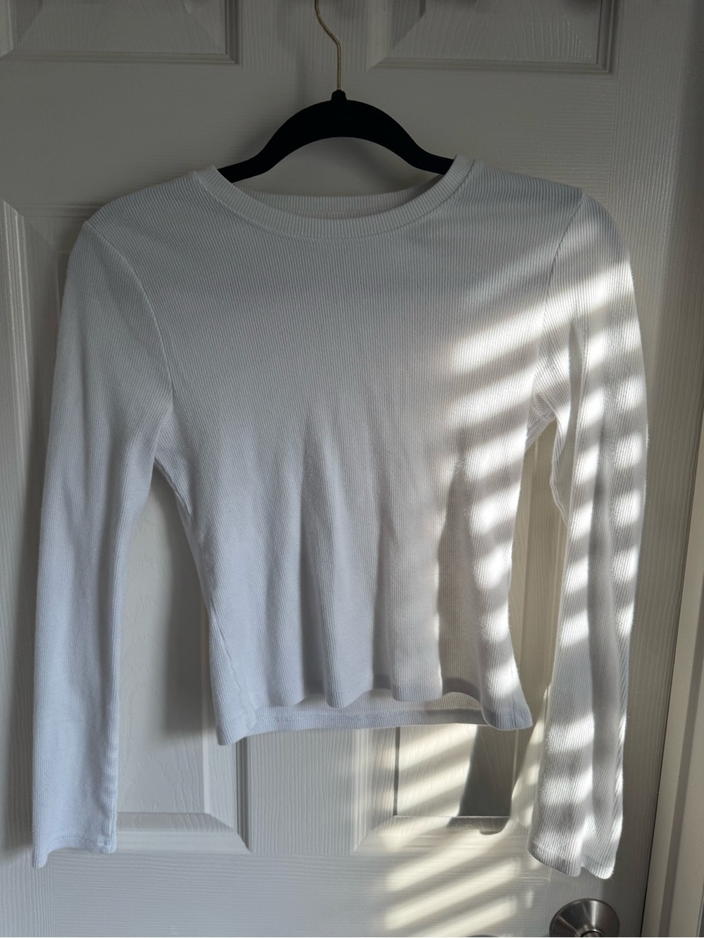 Abercrombie & Fitch White Ribbed Long-Sleeve Crewneck Top